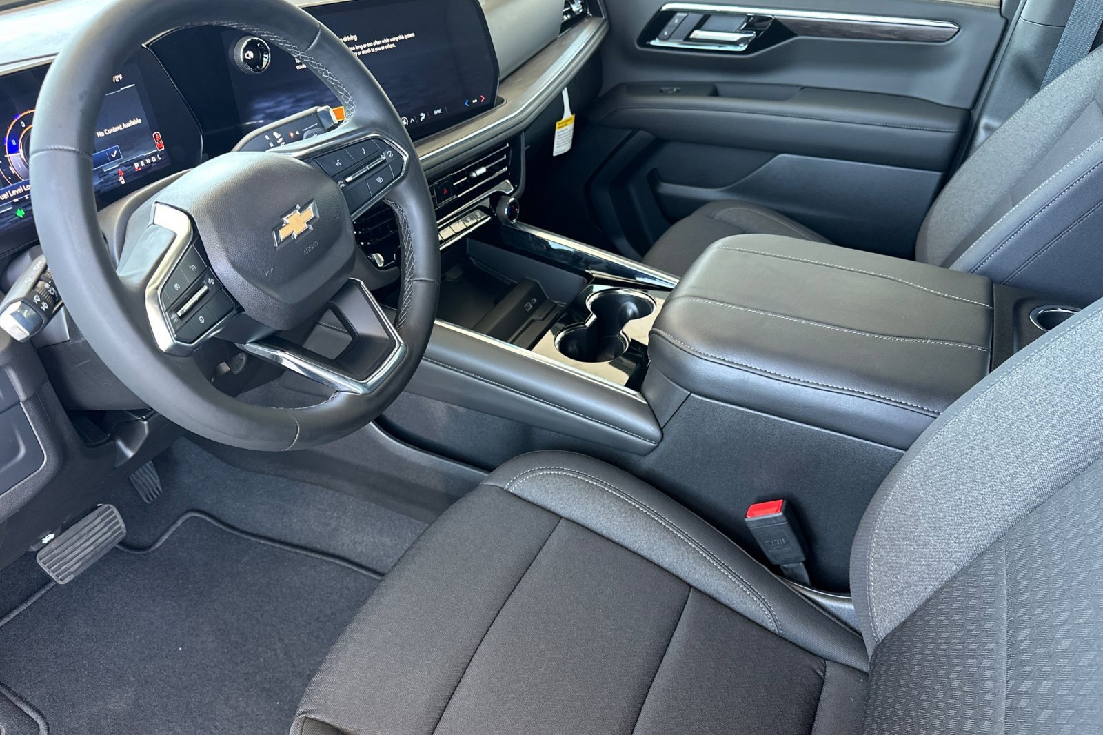 2025 Chevrolet Tahoe LS photo 10