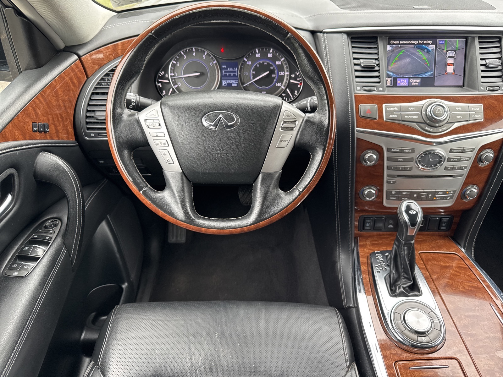 2019 Infiniti QX80 Luxe photo 17