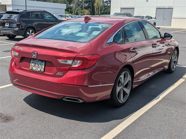 2018 Honda Accord Touring 2.0T photo 4