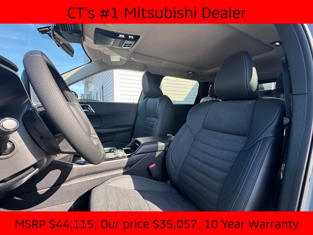 2025 Mitsubishi Outlander SE Ralliart photo 6