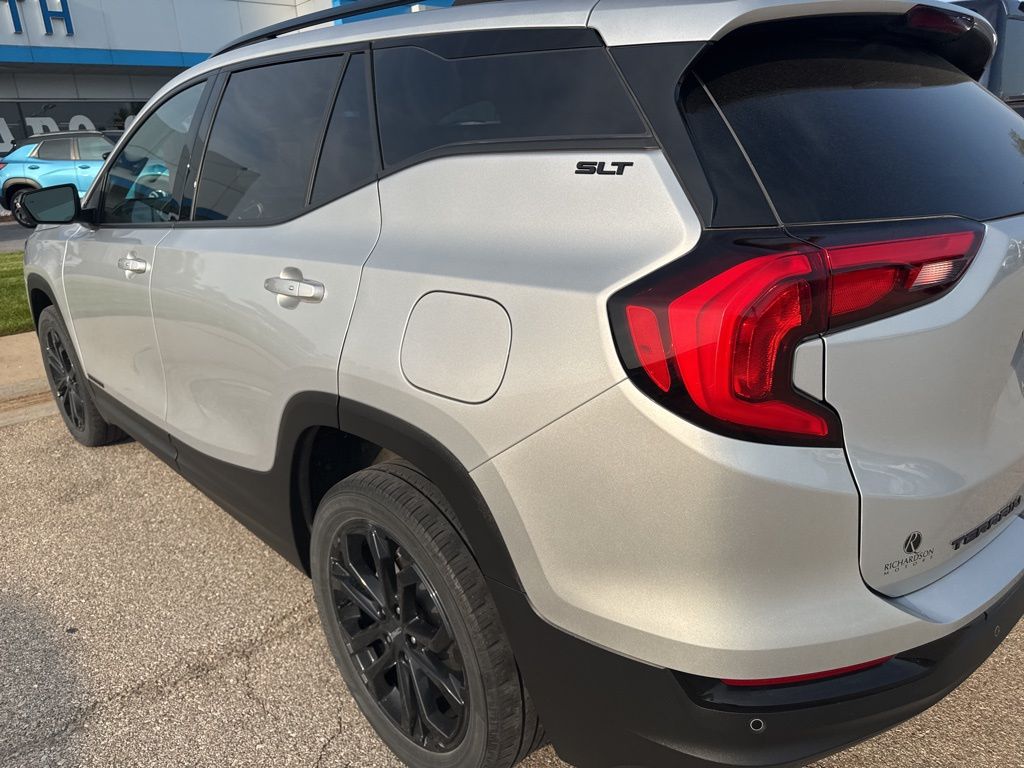 2021 Gmc Terrain SLT photo 3