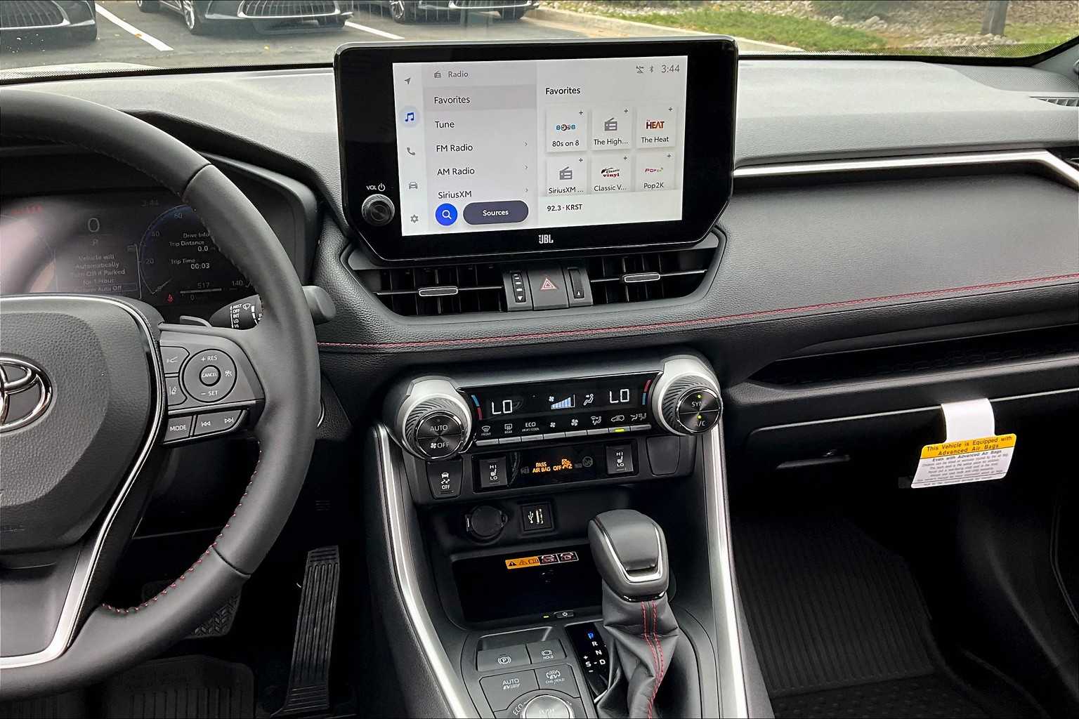 2025 Toyota RAV4 Hybrid XSE Sport photo 3