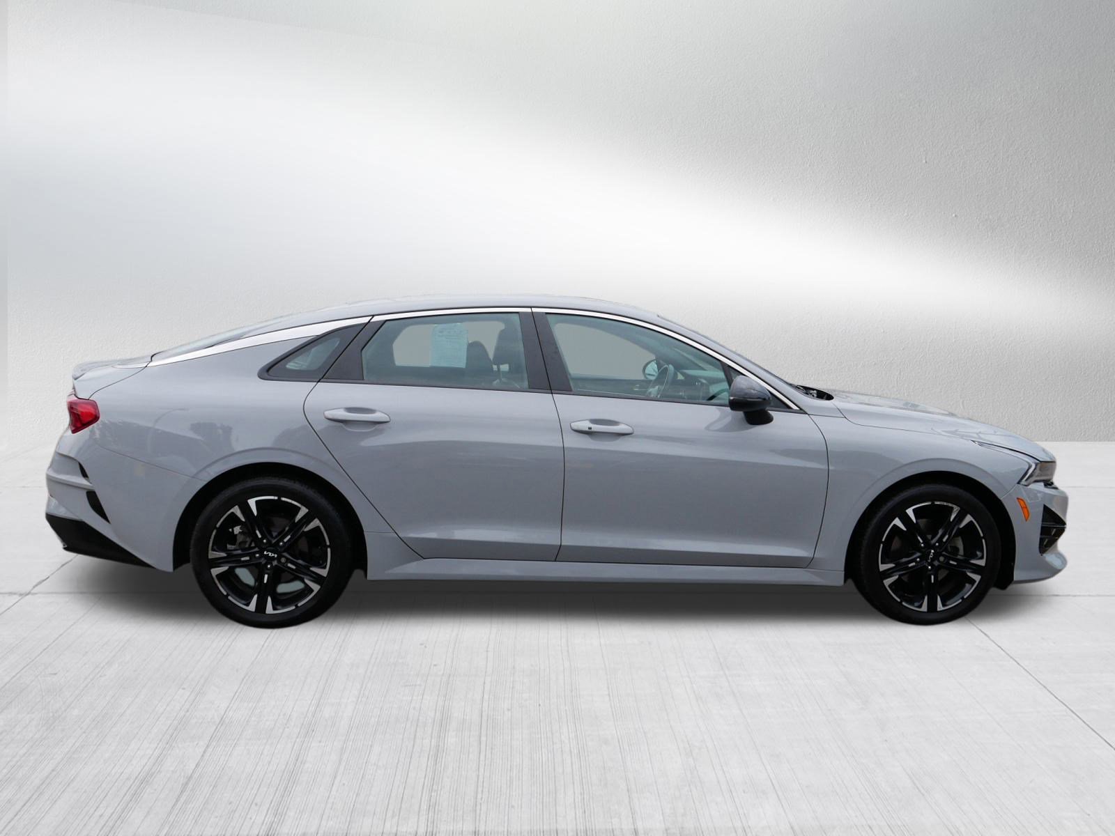 2022 Kia K5 GT-Line photo 8