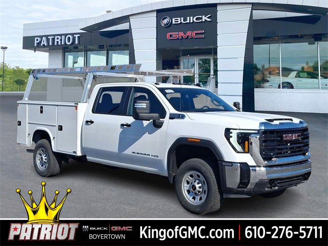 2024 GMC Sierra 3500HD Pro's photo