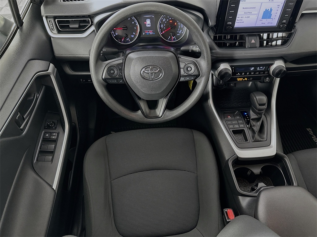 2019 Toyota RAV4 LE photo 20