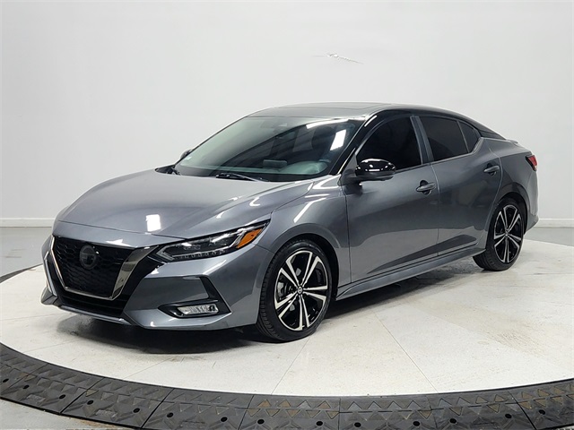 2023 Nissan Sentra SR photo 3