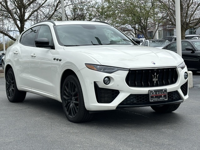 2021 Maserati Levante Base photo 3