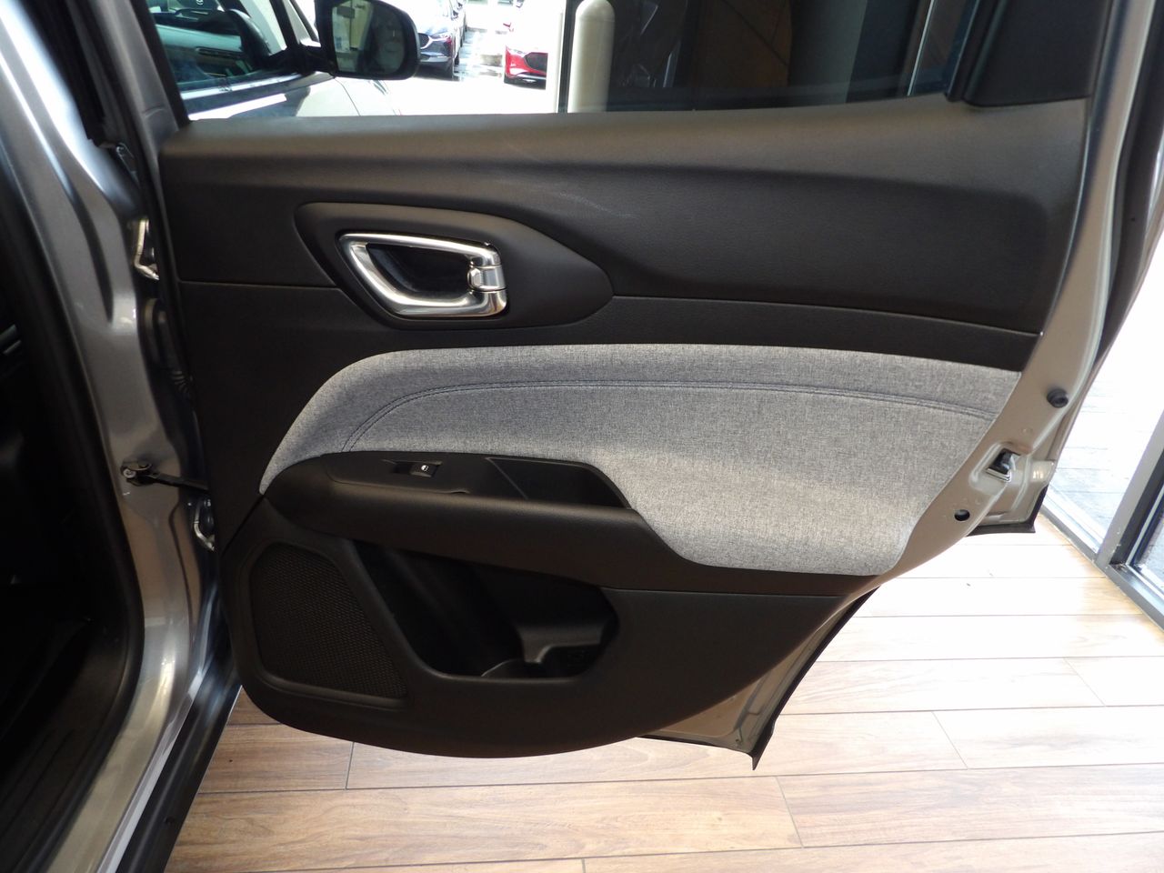 2022 Jeep Compass Latitude photo 15