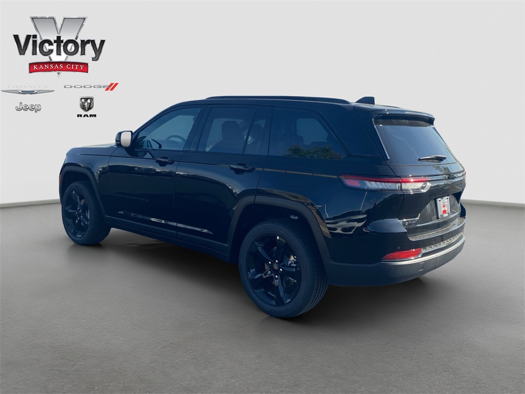 2025 Jeep Grand Cherokee Altitude X photo 3