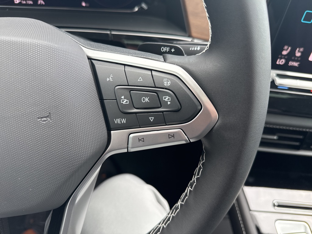 2026 Volkswagen Atlas SE Technology photo 17
