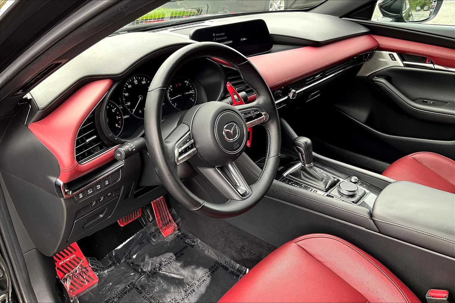 2023 Mazda Mazda3 Hatchback 2.5 Turbo Premium Plus photo 17