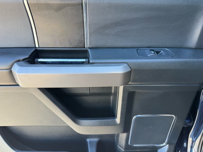 2020 Ford F-150 Platinum photo 16