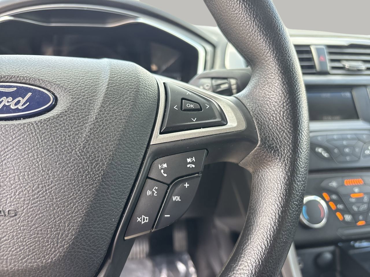 2018 Ford Fusion Hybrid S photo 26