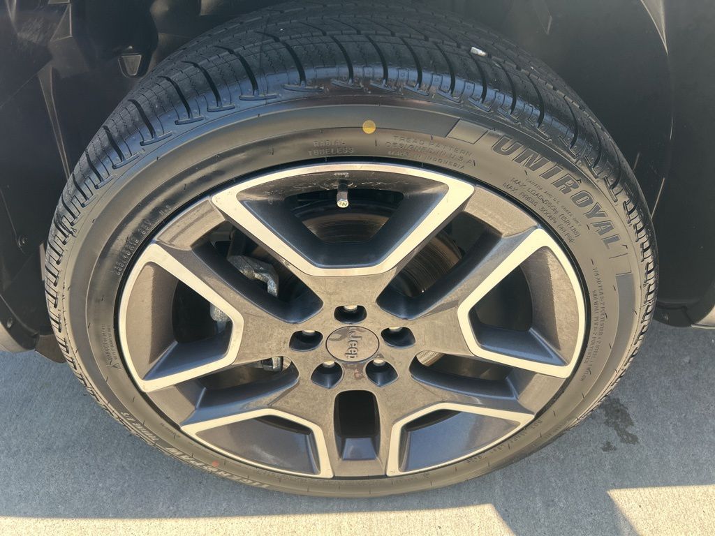 2021 Jeep Renegade Limited photo 21