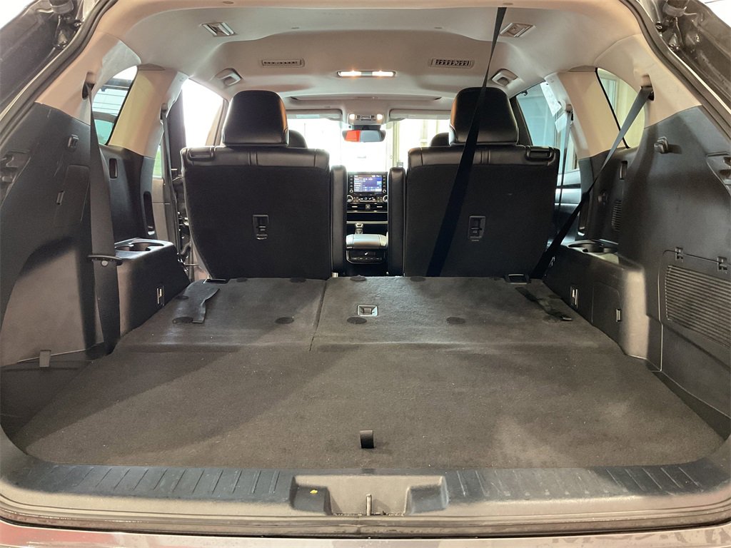 2022 Toyota Highlander XLE photo 14