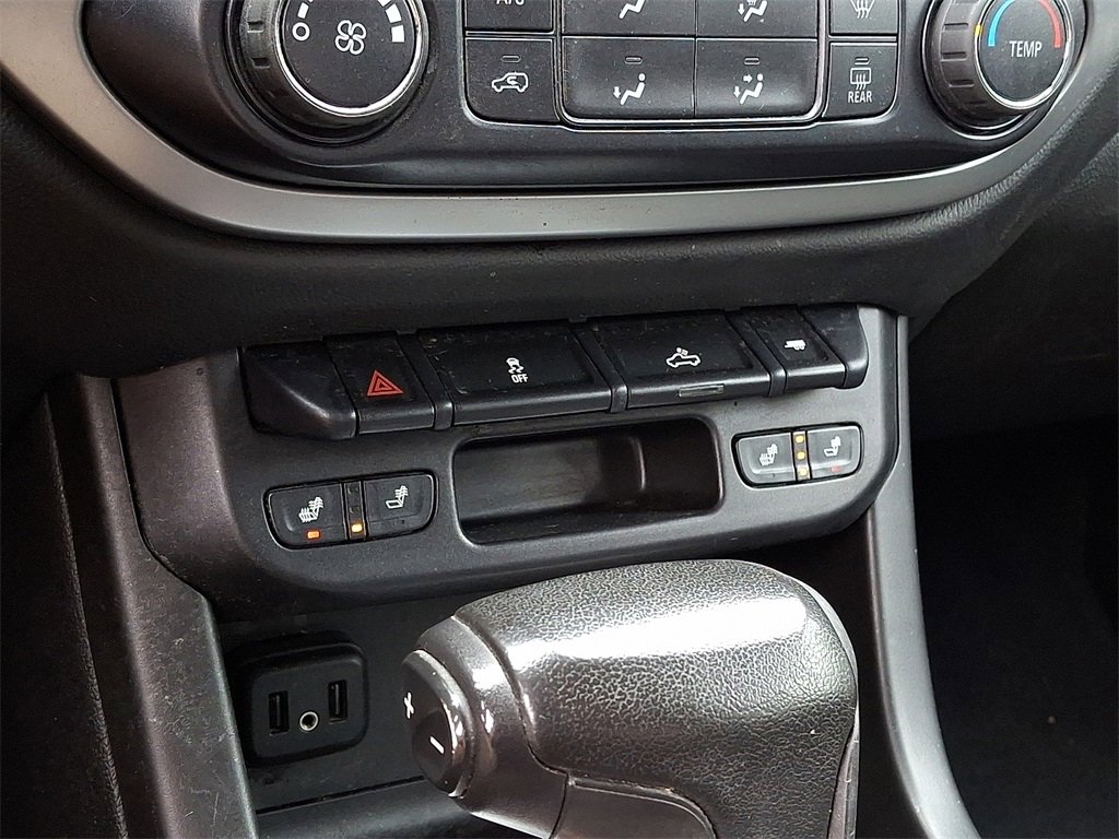 2021 Chevrolet Colorado LT photo 15