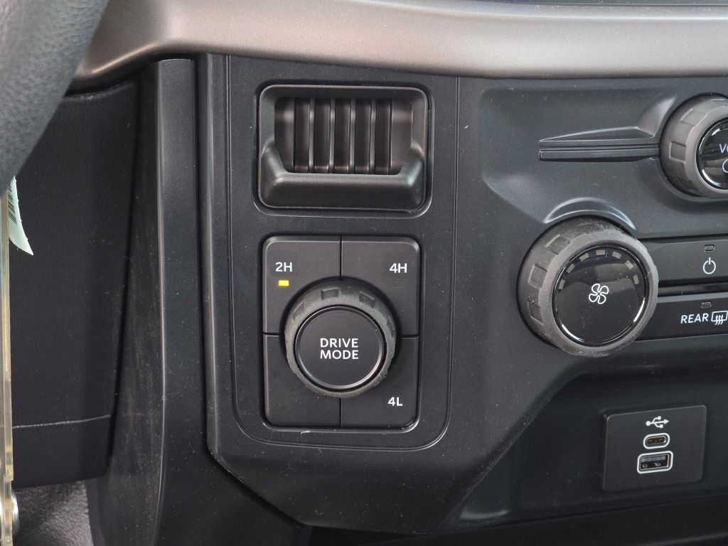 2025 Ford F-150 XL photo 18