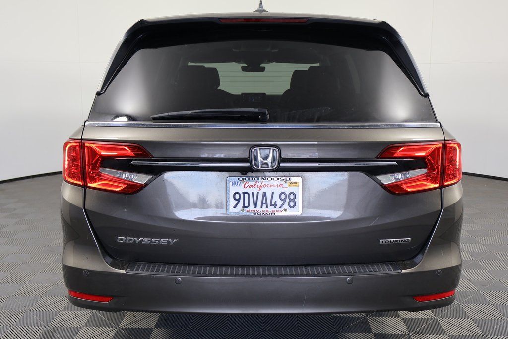 2023 Honda Odyssey Touring photo 4