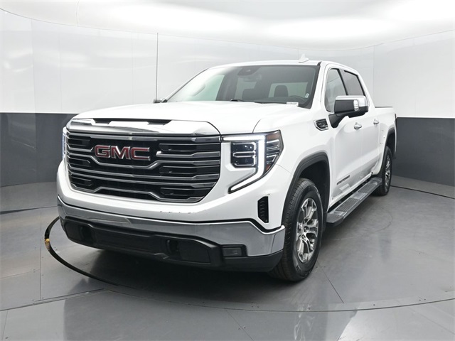 2024 GMC Sierra 1500 SLT's photo