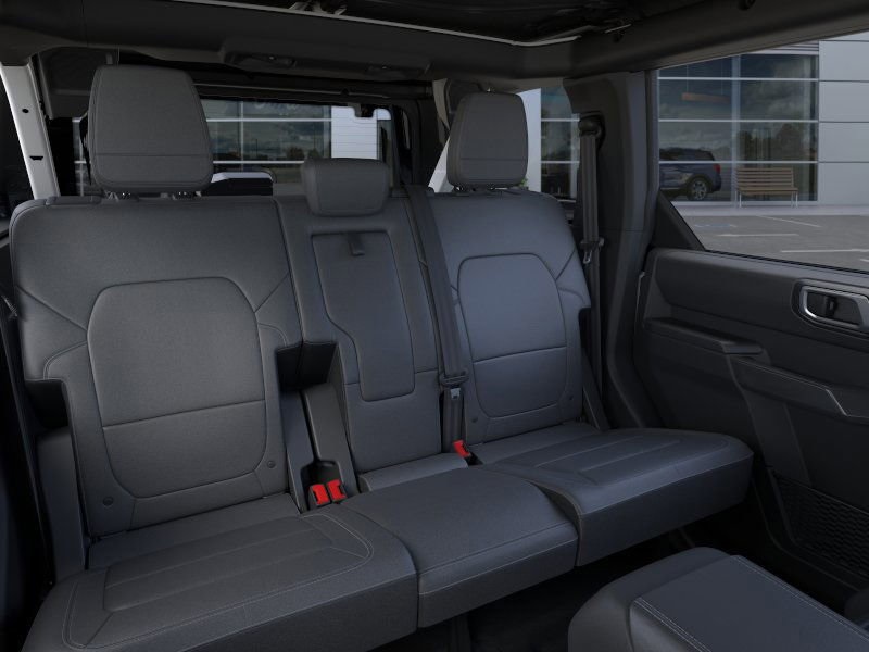 2025 Ford Bronco Outer Banks photo 11