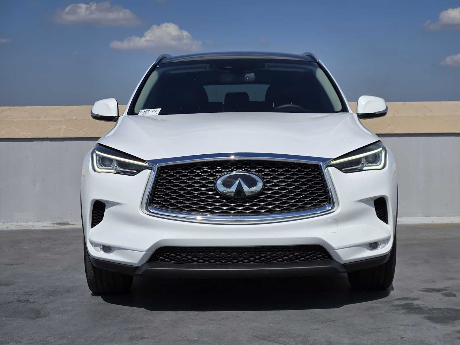 2020 Infiniti QX50 Luxe photo 2