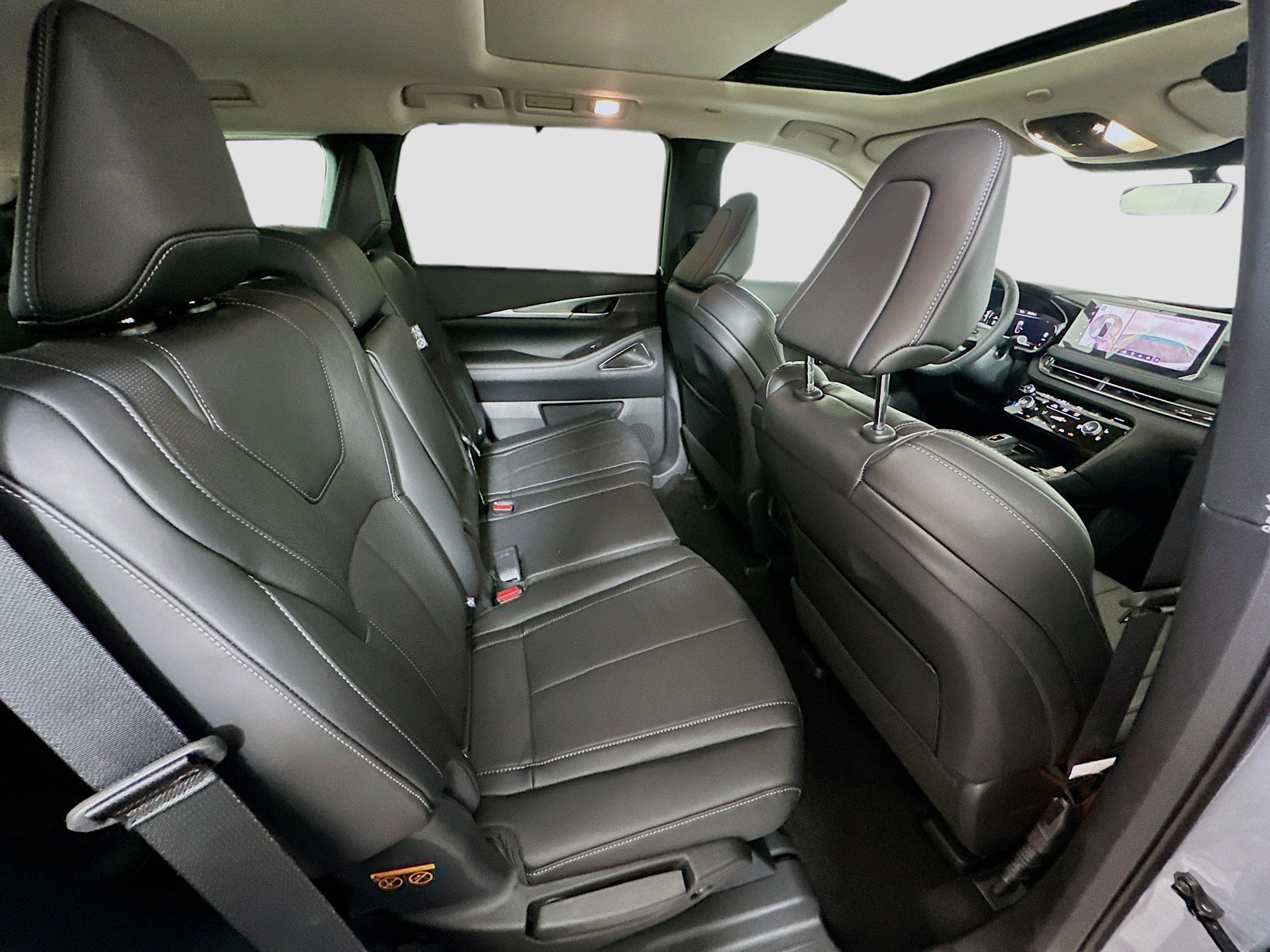2026 Infiniti QX60 Luxe photo 19