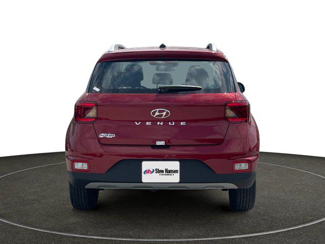2025 Hyundai Venue Limited photo 4