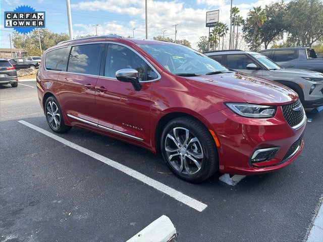 2026 Chrysler Pacifica Pinnacle's photo