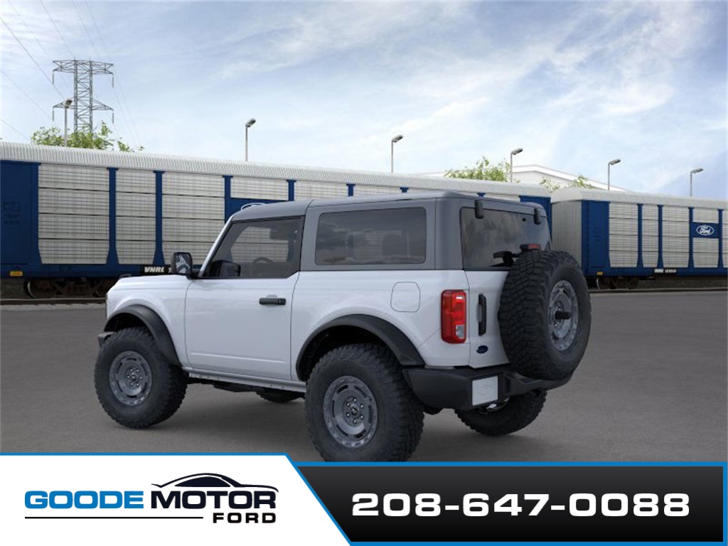 2025 Ford Bronco Base photo 4