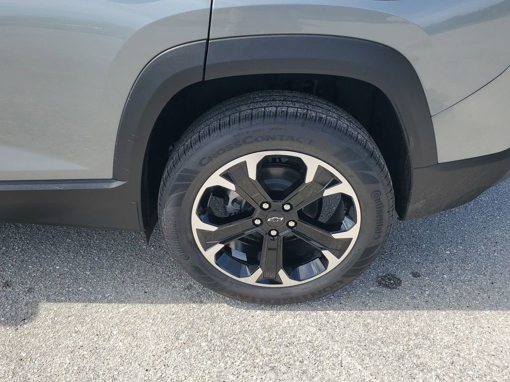 2026 Chevrolet Equinox LT photo 18