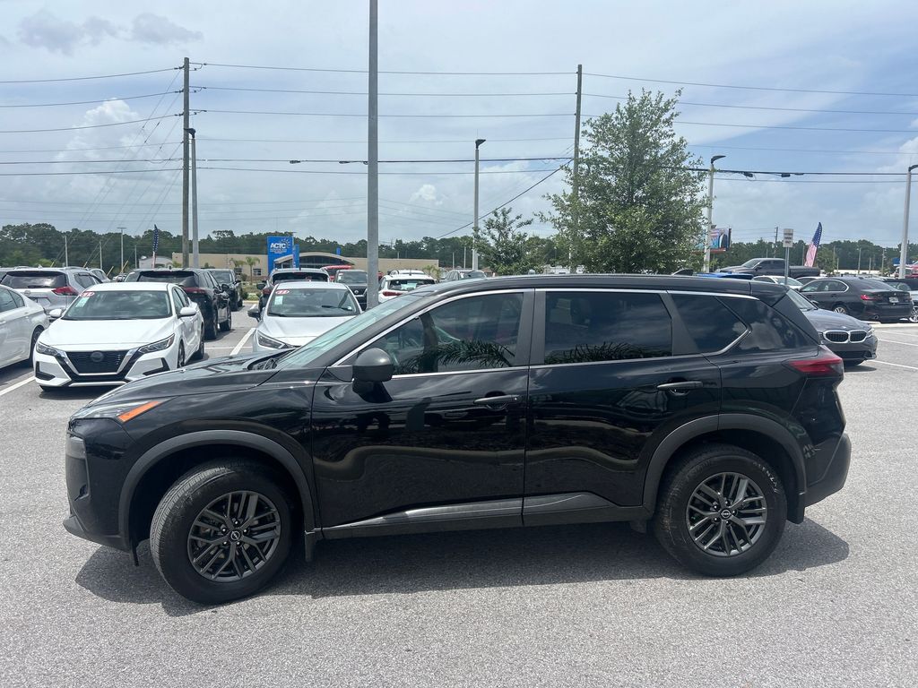 2023 Nissan Rogue S photo 3