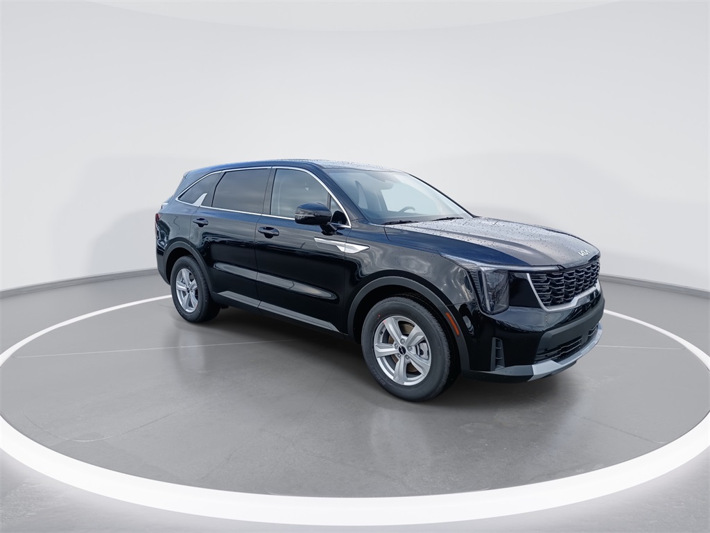 2026 Kia Sorento LX photo 2