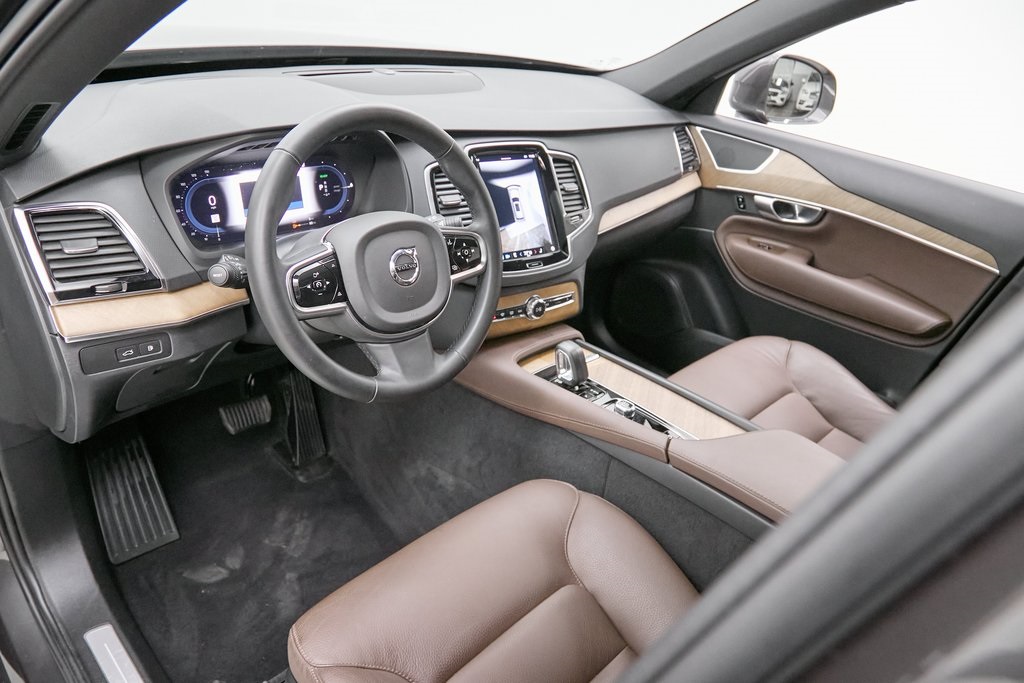 2024 VOLVO XC90 - Image 12