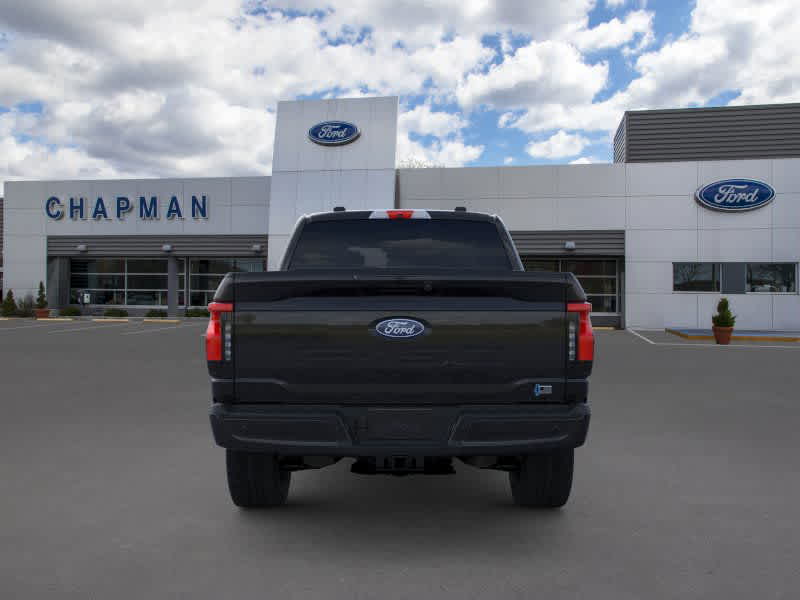 2025 Ford F-150 Lightning XLT photo 4