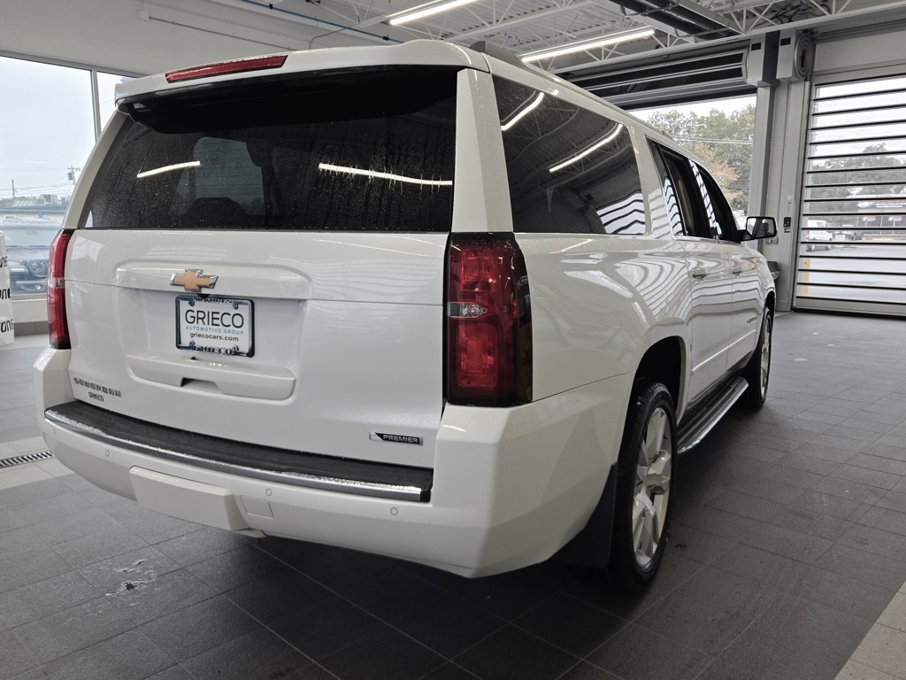 2017 Chevrolet Suburban Premier photo 10