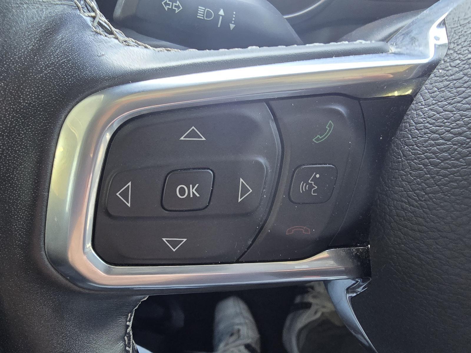 2022 Jeep Wrangler Unlimited Sahara photo 16