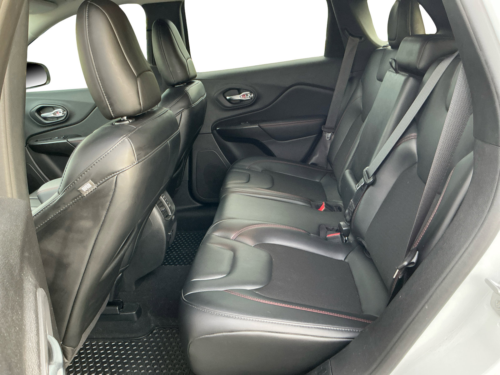 2021 Jeep Cherokee Trailhawk photo 17