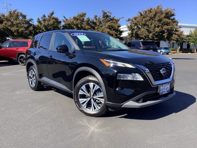 2023 Nissan Rogue SV photo 2