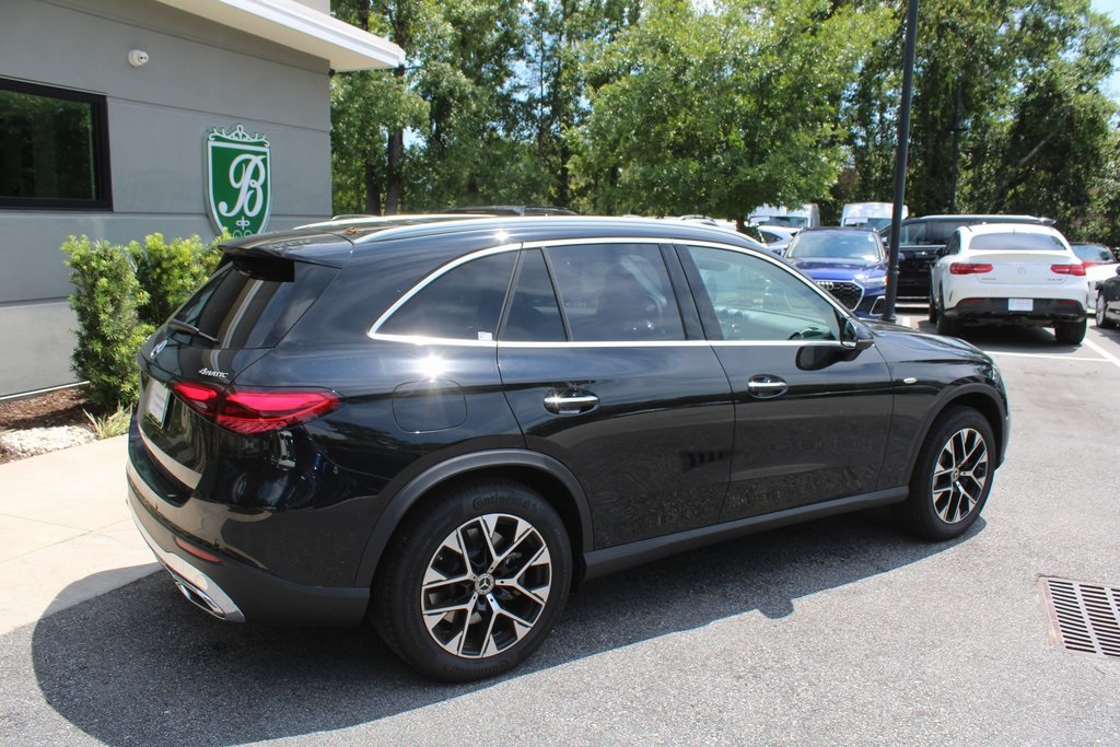 2025 Mercedes Benz GLC 350e 4MATIC photo 3