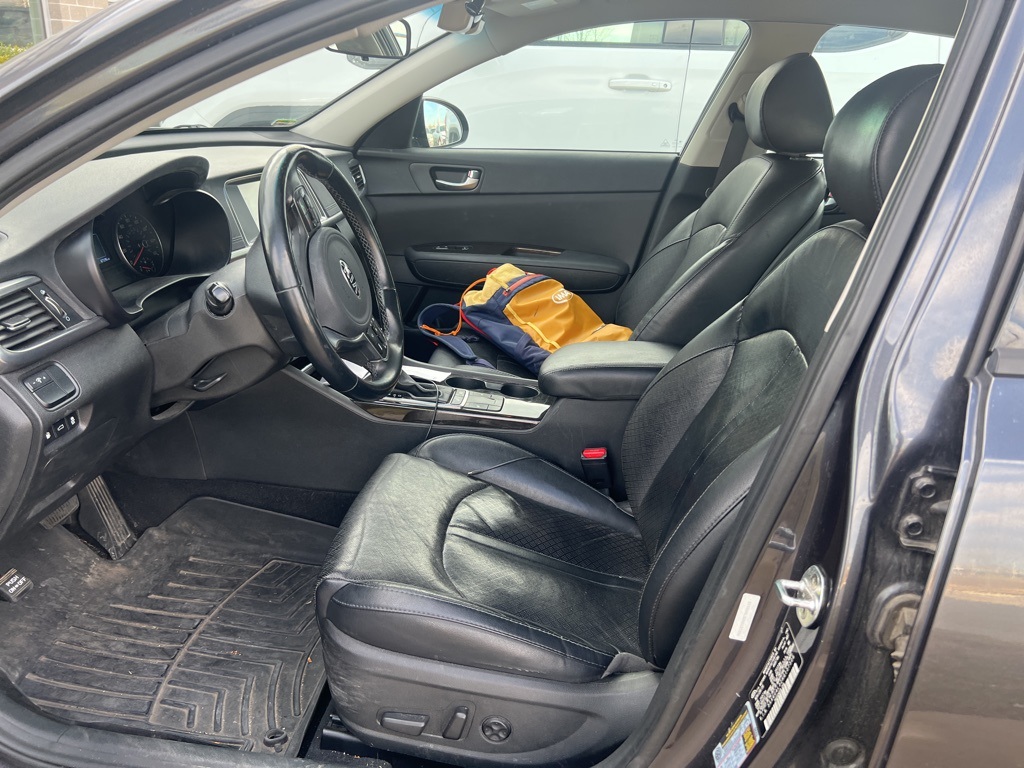 2017 Kia Optima EX's photo