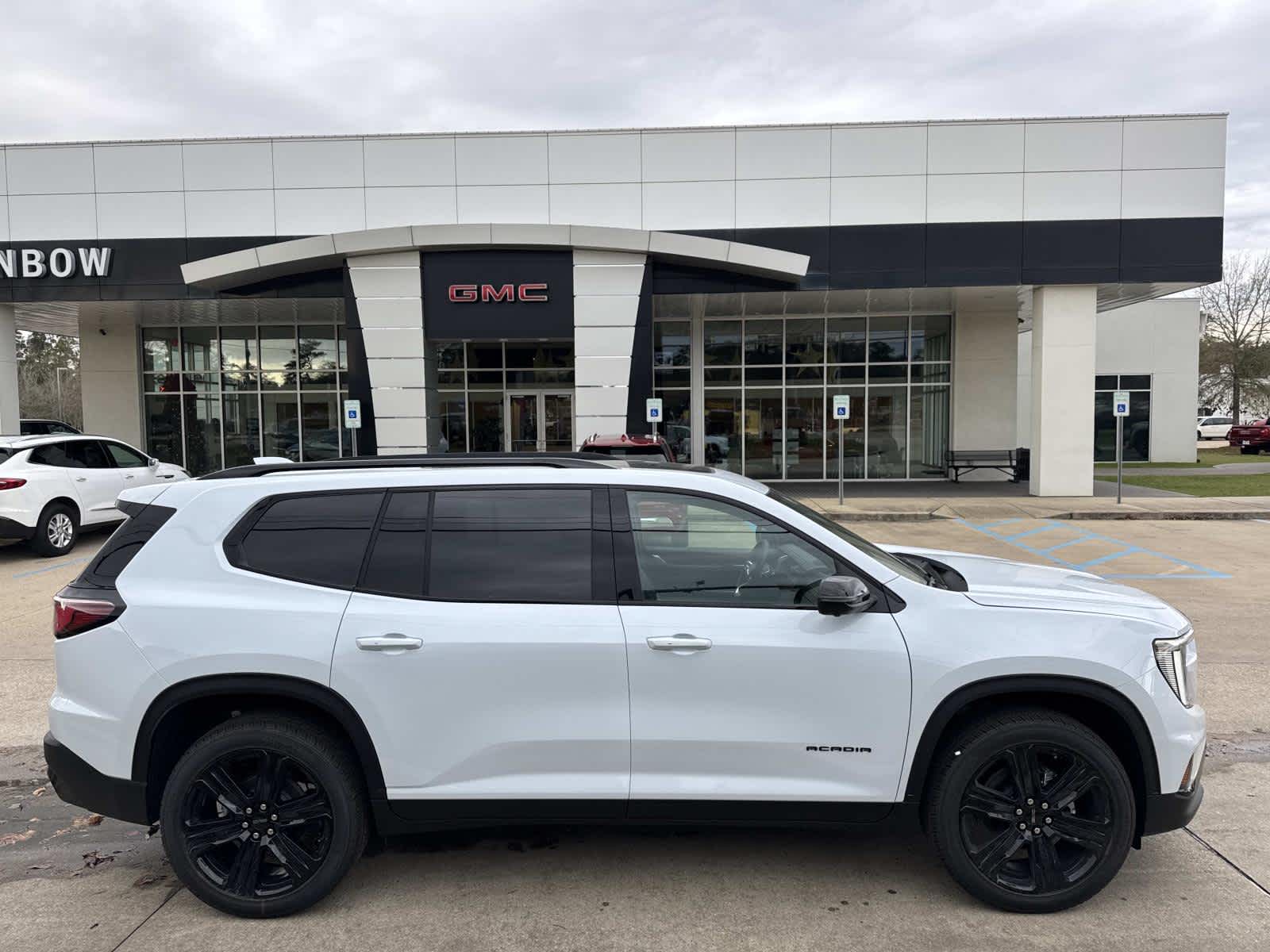 2026 GMC Acadia Elevation's photo