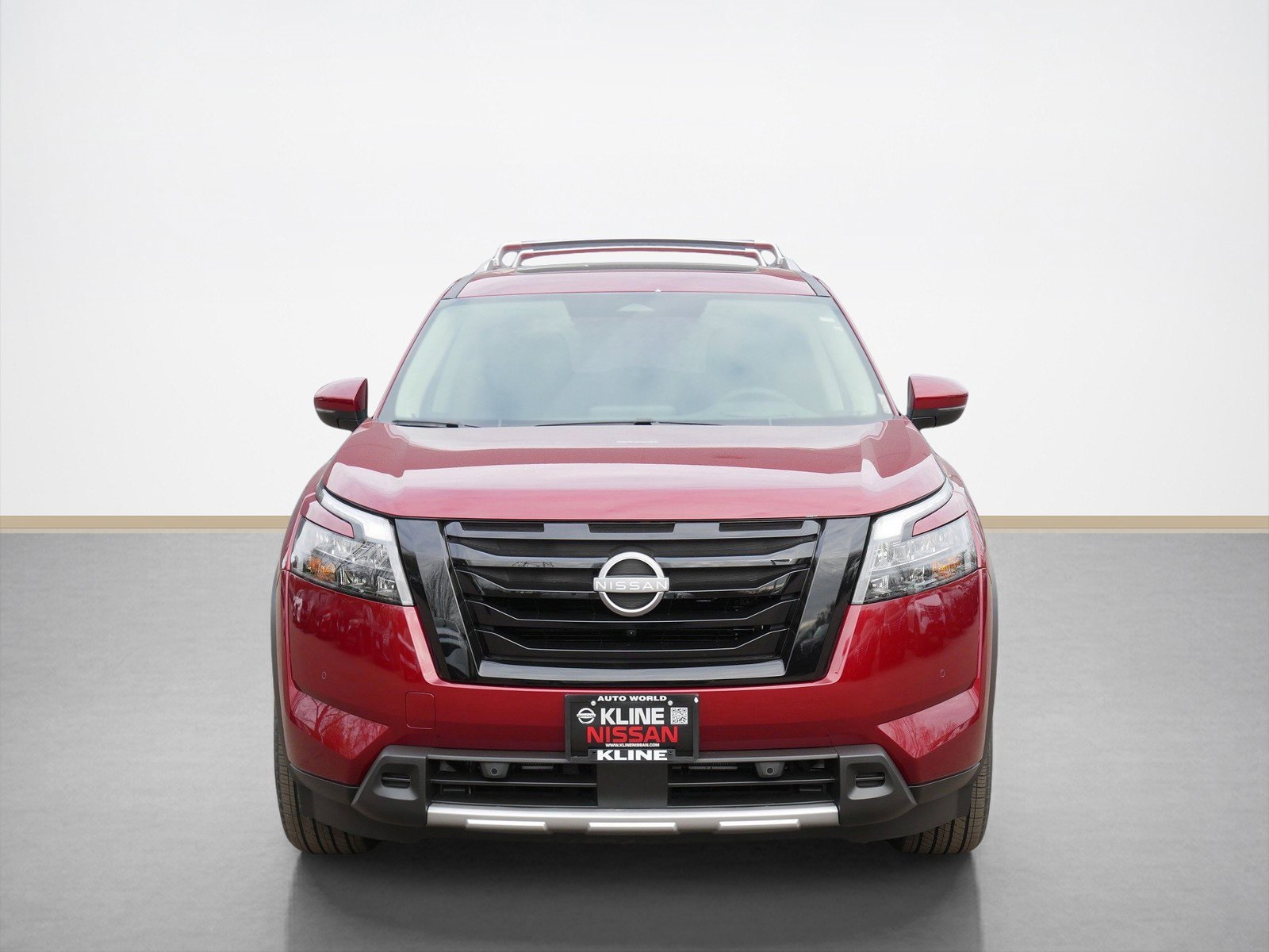 2025 Nissan Pathfinder Platinum photo 4