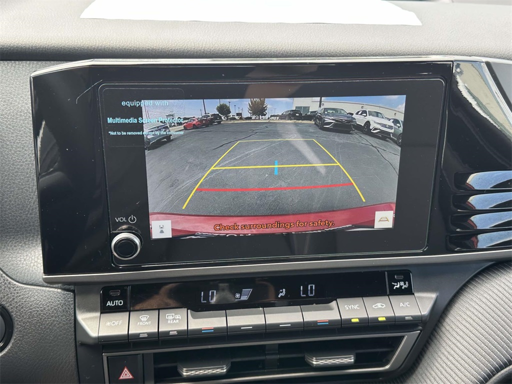 2025 Toyota Camry SE photo 19