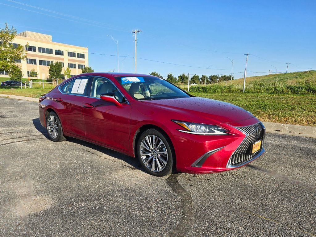 2020 Lexus ES