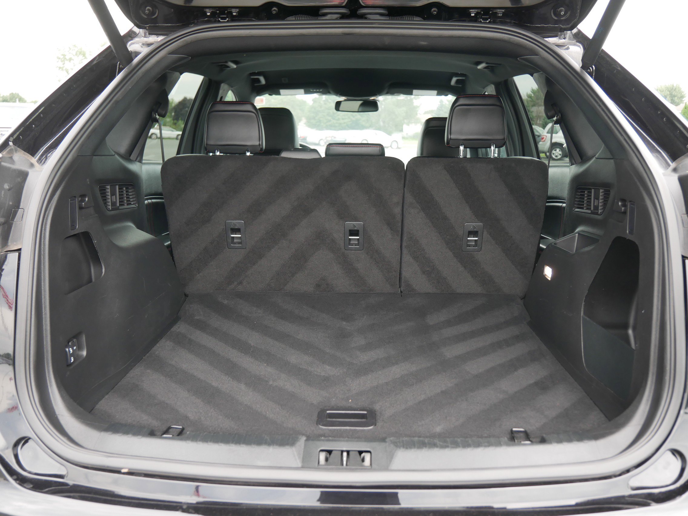 2024 Ford Edge ST-Line photo 9