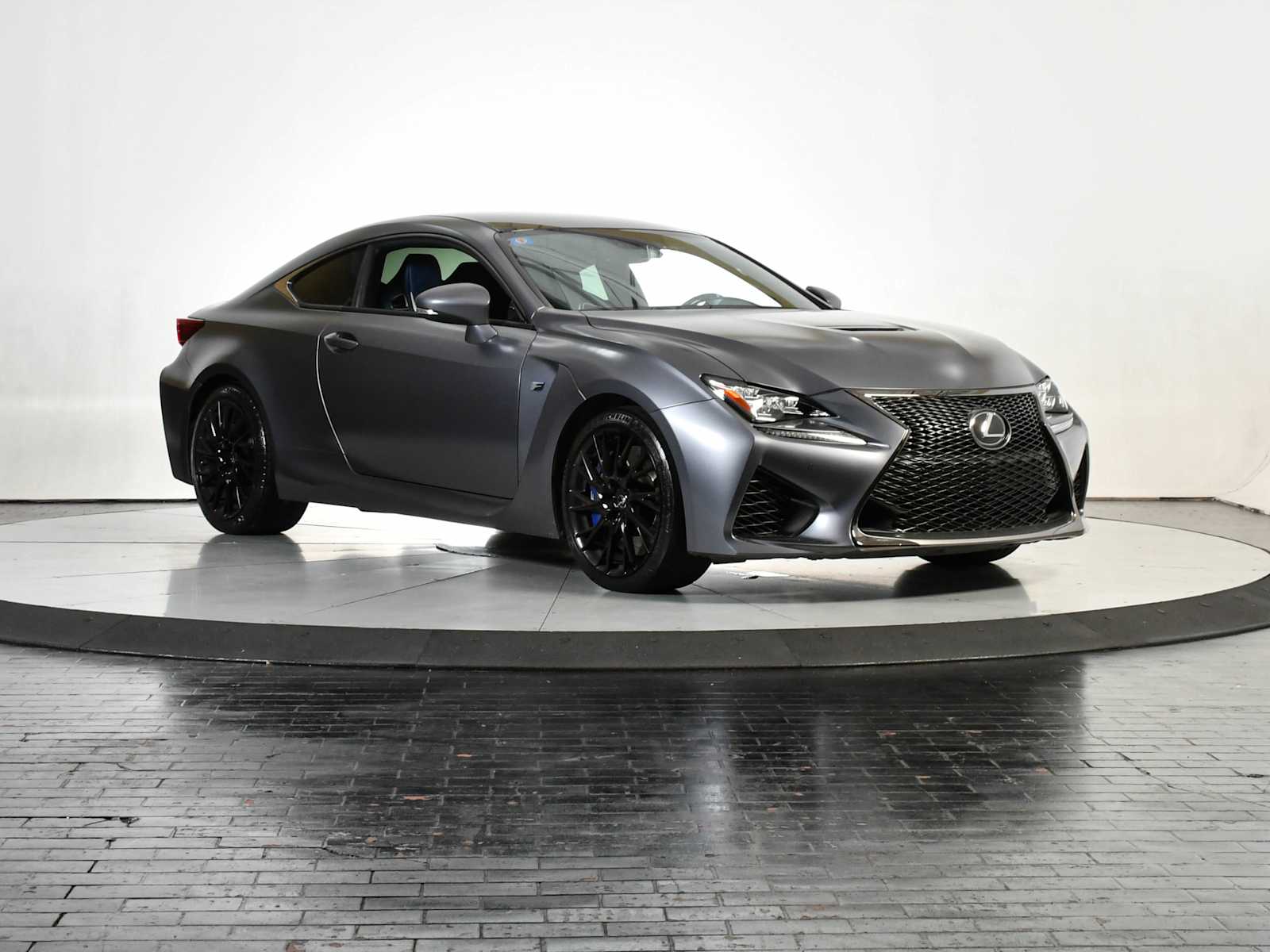2019 Lexus RC F photo 7