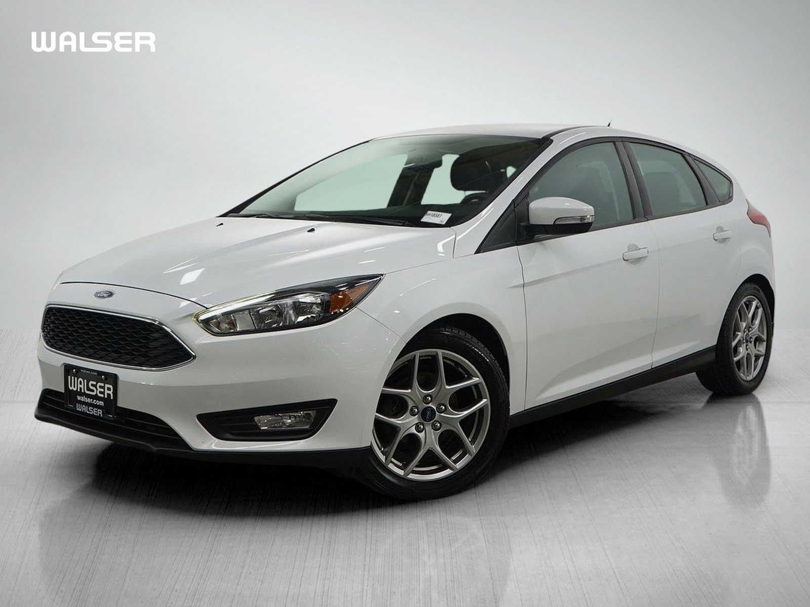 2015 Ford Focus SE's photo