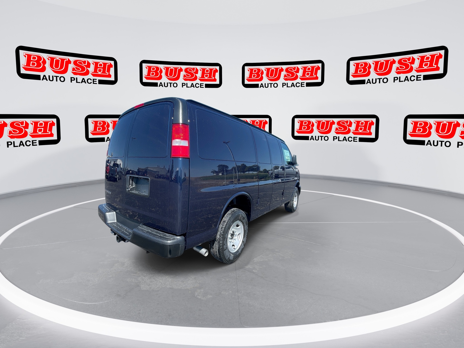 2025 Chevrolet Express Cargo 3500 photo 15