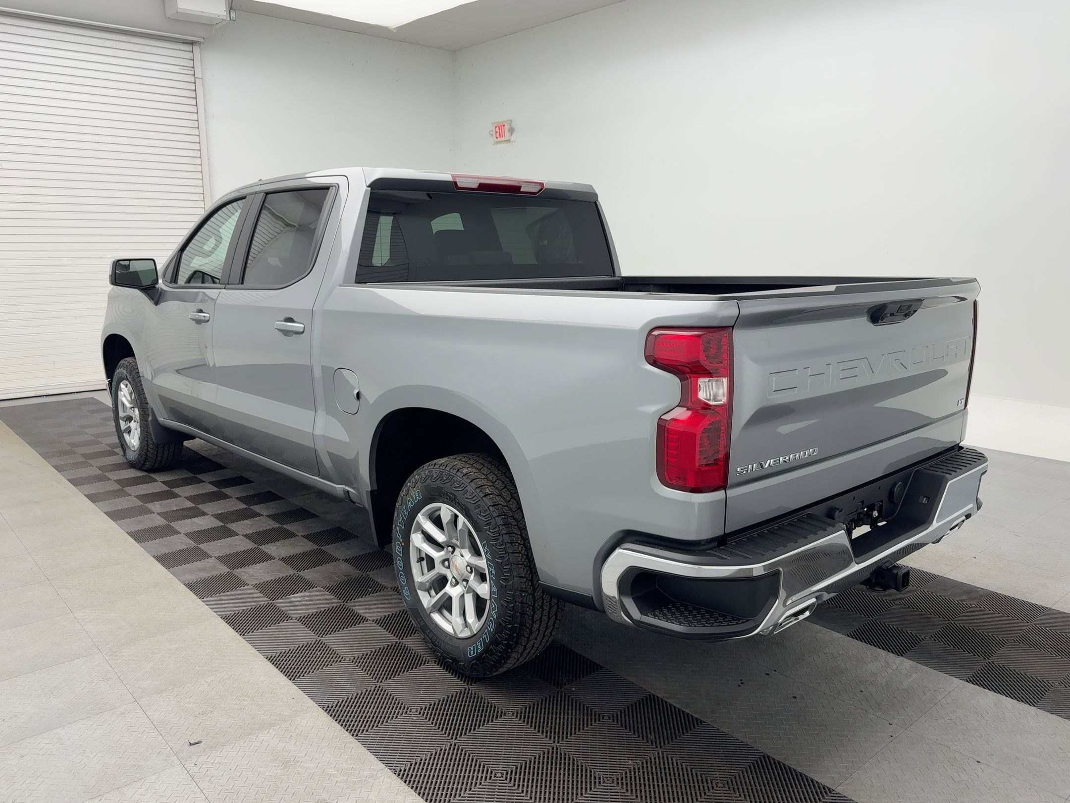2026 Chevrolet Silverado 1500 LT photo 3