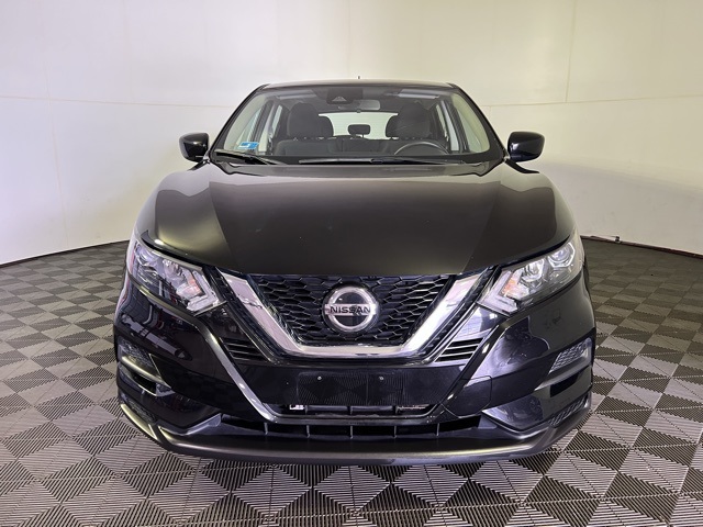 2022 Nissan Rogue Sport S photo 2